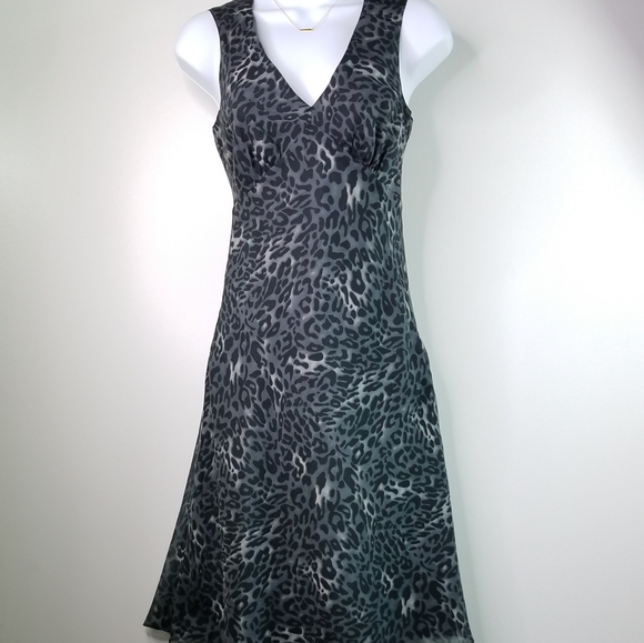 Banana Republic animal print dress - Picture 7 of 17